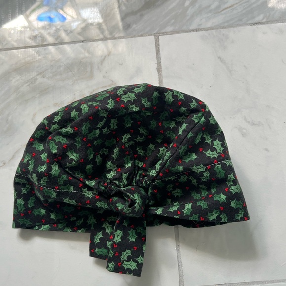 🩺 homemade Christmas scrub cap🩺 - Picture 2 of 3
